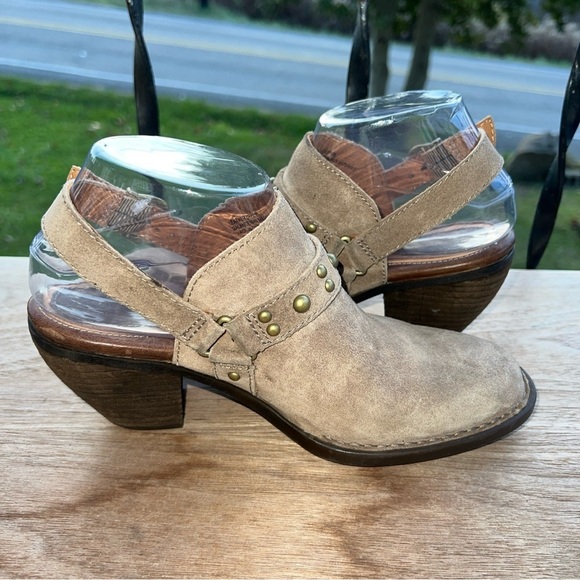 Born Slingback Mules Womens 7 Suede Leather Studded Taupe Harness Buckle… - Picture 8 of 11